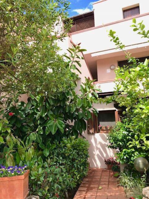 Porto Rotondo Lovely Apartment Kültér fotó